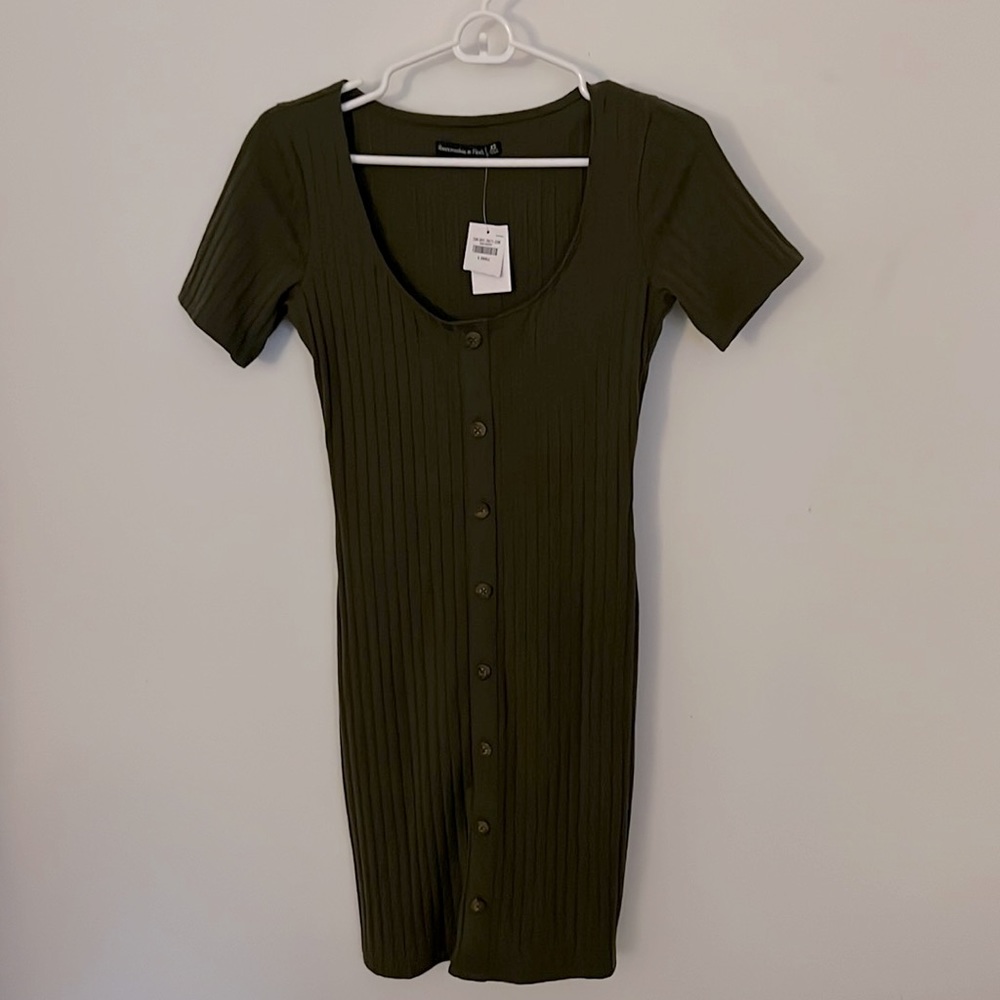 Olive Green Bodycon Abercrombie Dress in XS (NWT) - Picture 1 of 1